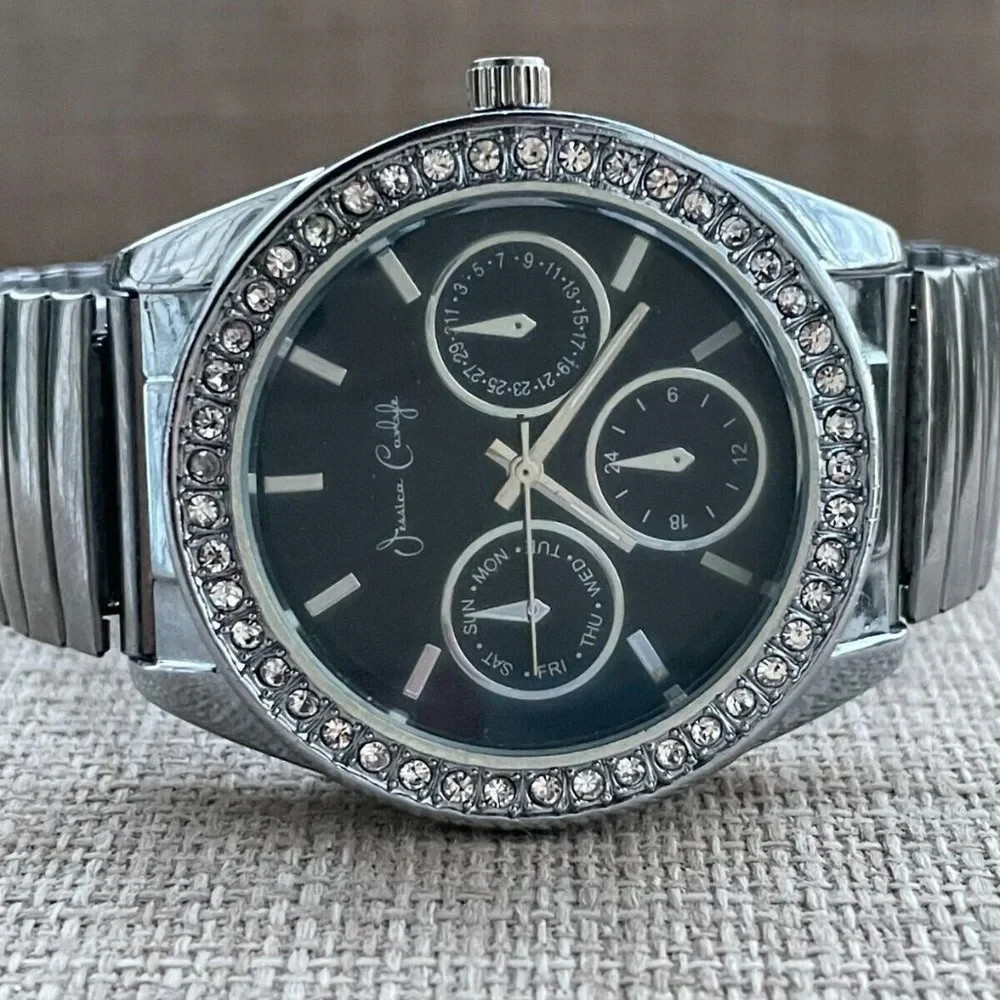Jessica Carlyle Wristwatch Silver Tone Unisex Watch Crystal Accent Bezel Watch