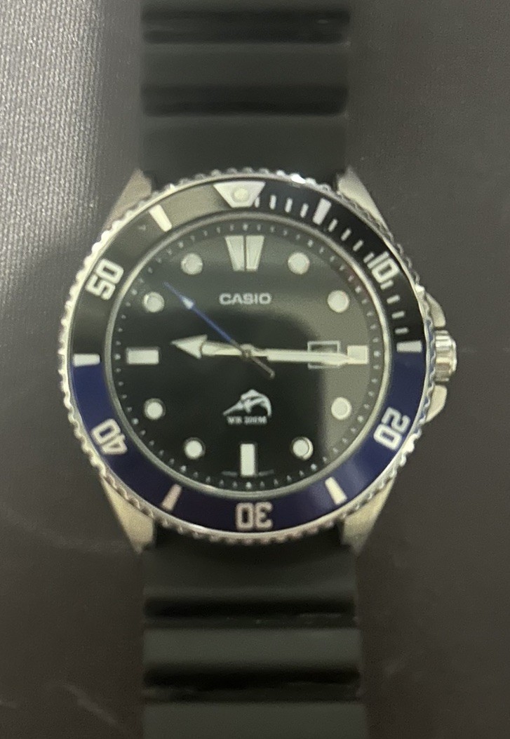 CASIO MDV106B-1A1V Mens DURO 200M Black dial with Blue Bezel and Black Dial