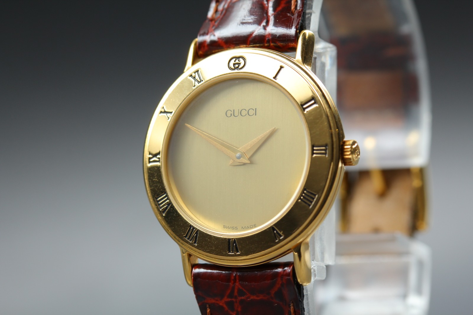 [Near MINT] Vintage GUCCI 3000.2.L 26mm Gold Dial Quartz Women’s Watch JAPAN