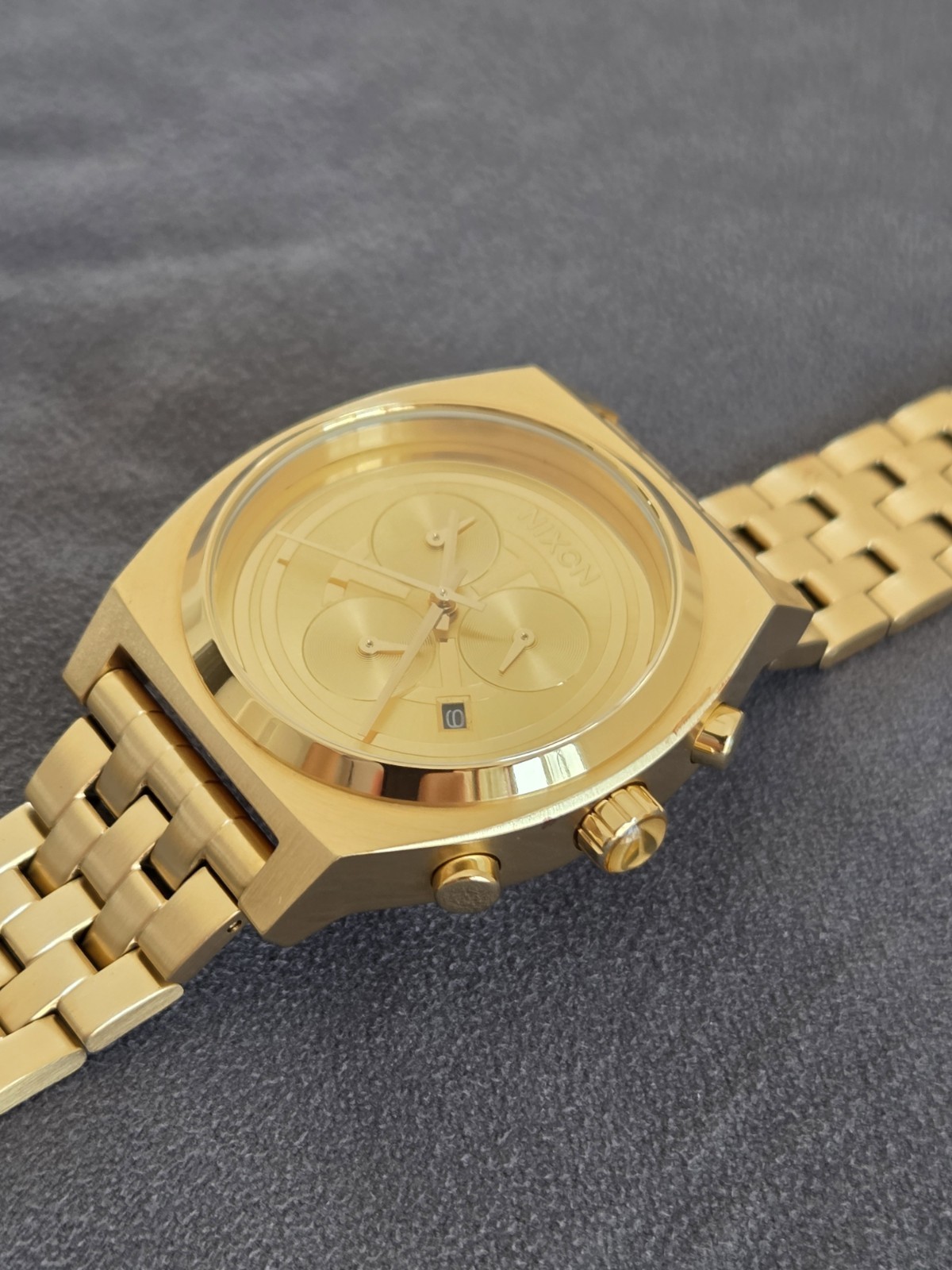 NIXON Time Teller Chrono STAR WARS – C-3PO Gold – Limited Edition