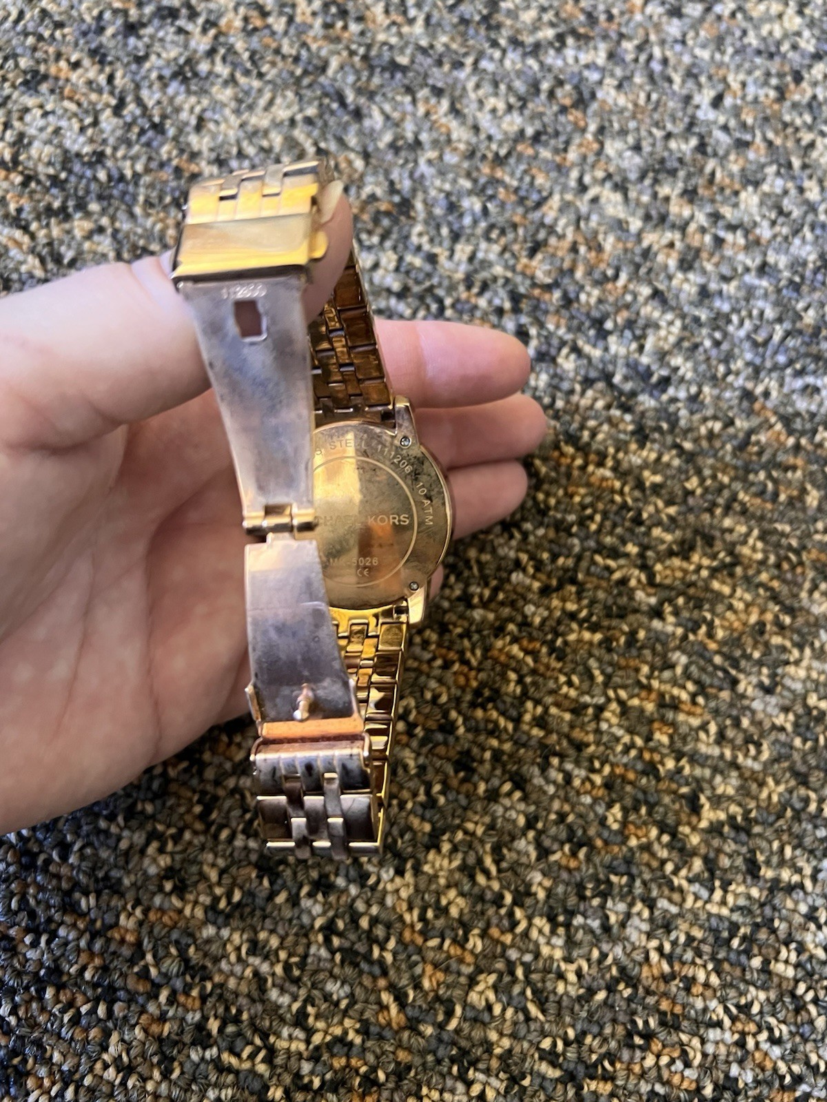 Michael Kors Women’s Quartz Analog Watch White Dial Date Gold Steel 42mm 100m