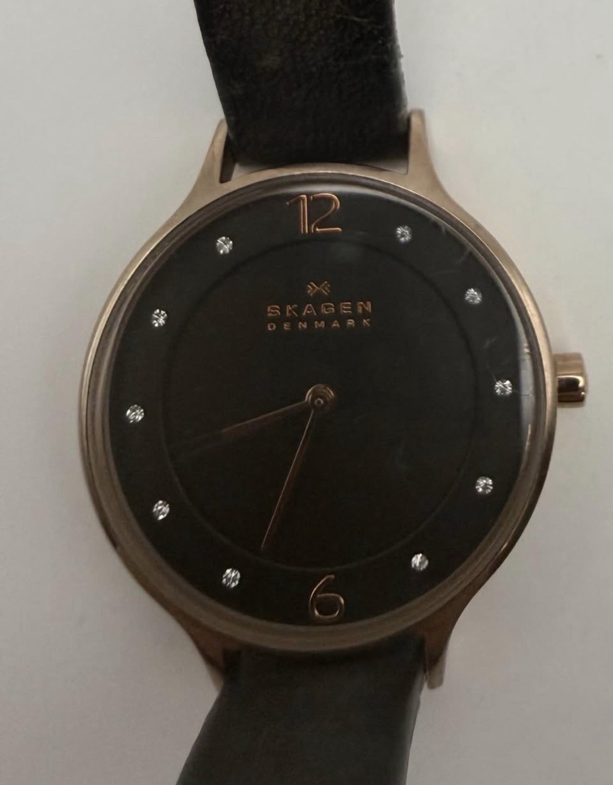 Skagen Denmark Womens Quartz Black Dial Crystal Markers Rose Gold 30-33.9mm