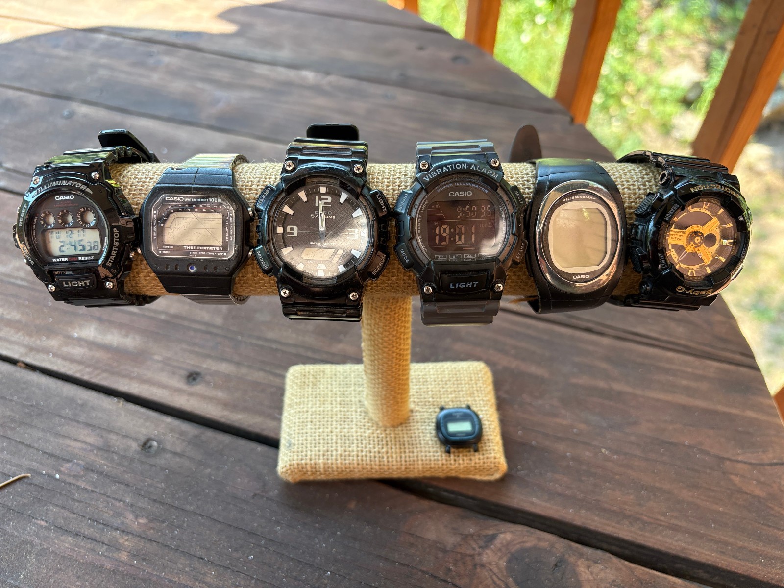 Lot of 8 Casio Watches THERMOMETER 515 TS-1200 00m, etc.