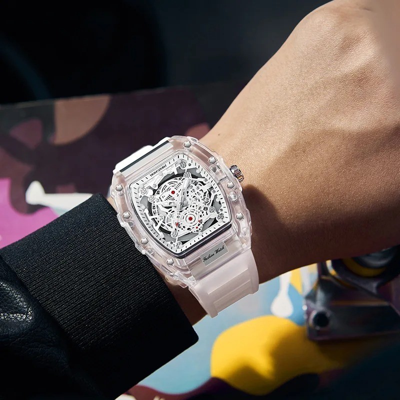 Fashionable Casual Men’s Watch Luminous Calendar Function Silicone Strap Tonneau