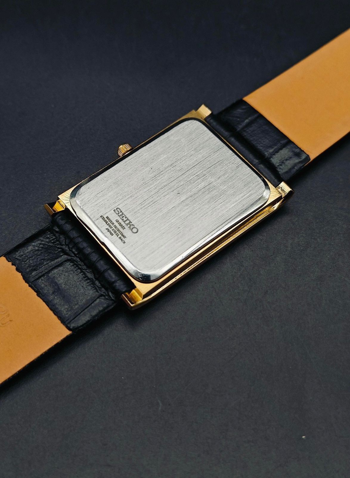 Rare Vintage Seiko Slim Quartz Men’s Wrist Watch