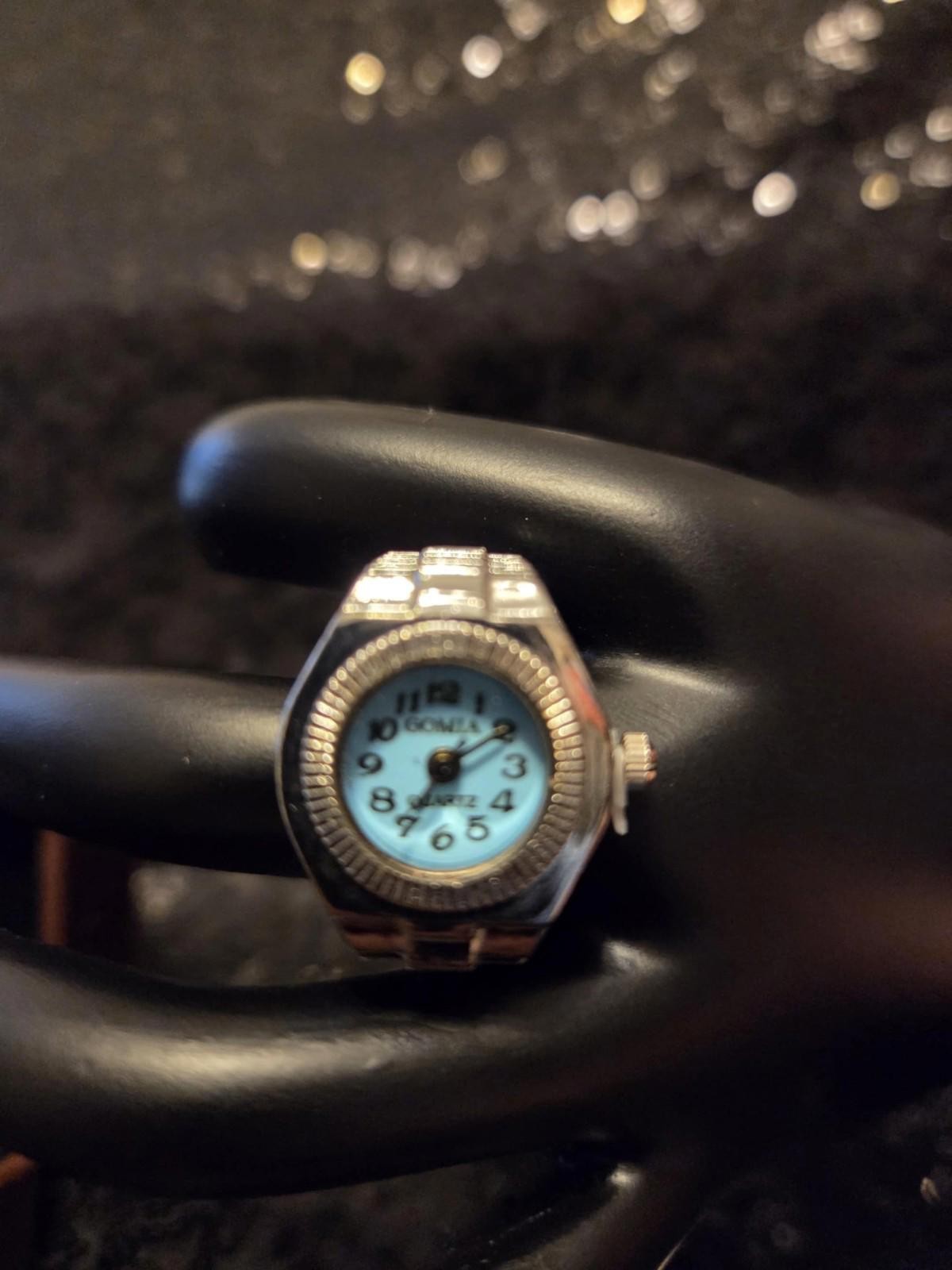 NEW Gomia Ring Quartz Watch Round Blue dial