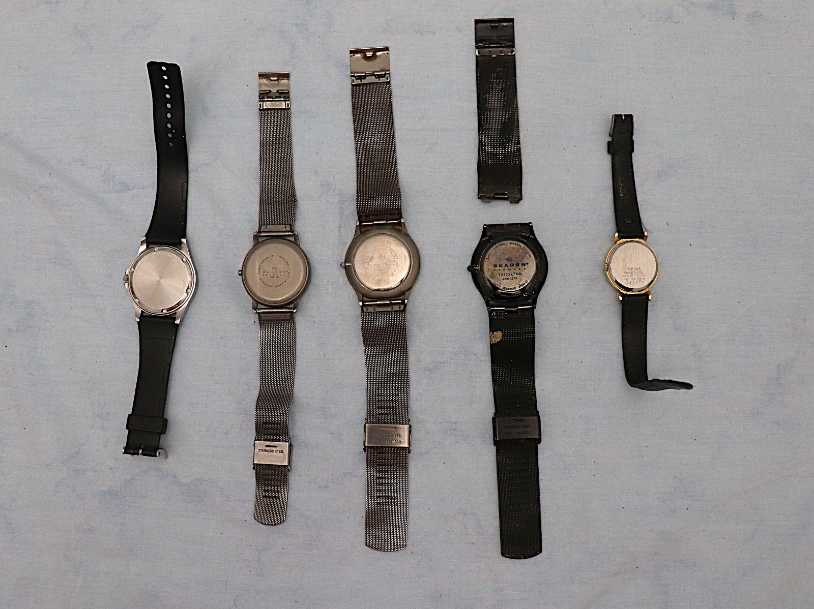 mens vintage watches for parts or repair (will need batteries)