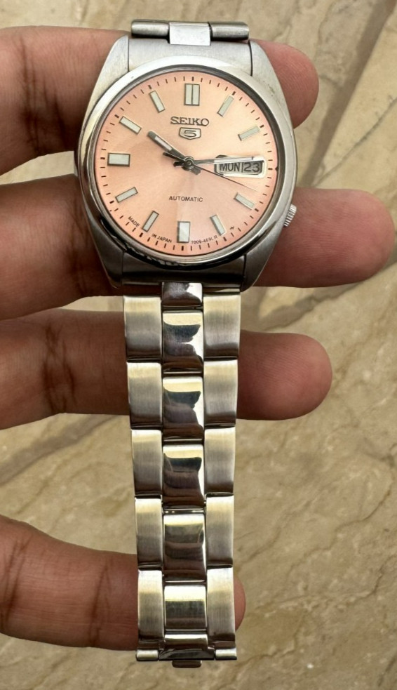 Seiko 5 Automatic 7009-3090 Salmon Pink Dial Day-Date Men’s Vintage Japan