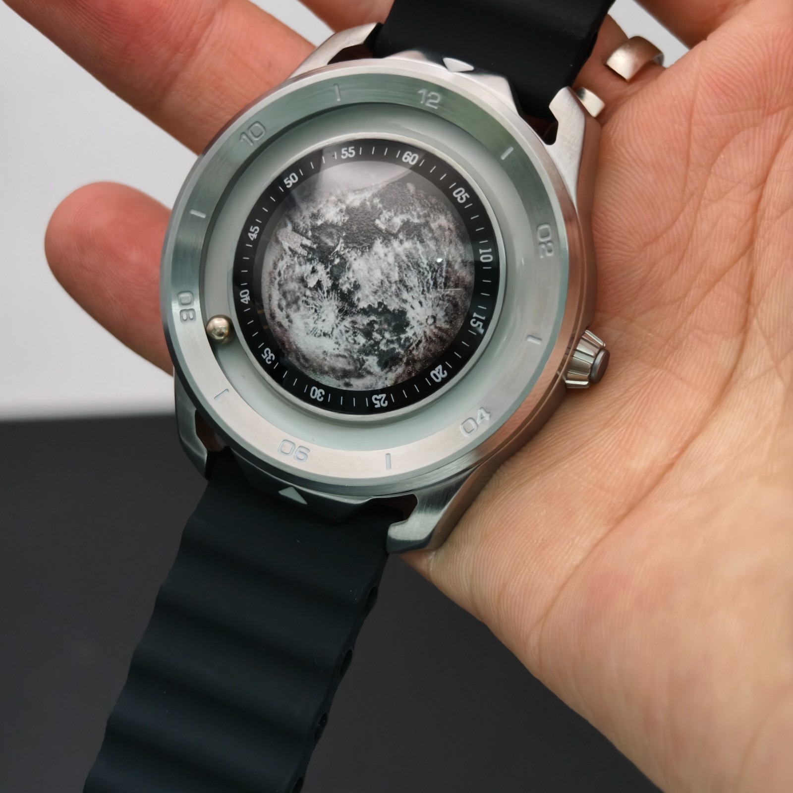 Magnet Orbit Moon Luminous Magnetic Unique Design Men Watch Silicone Strap
