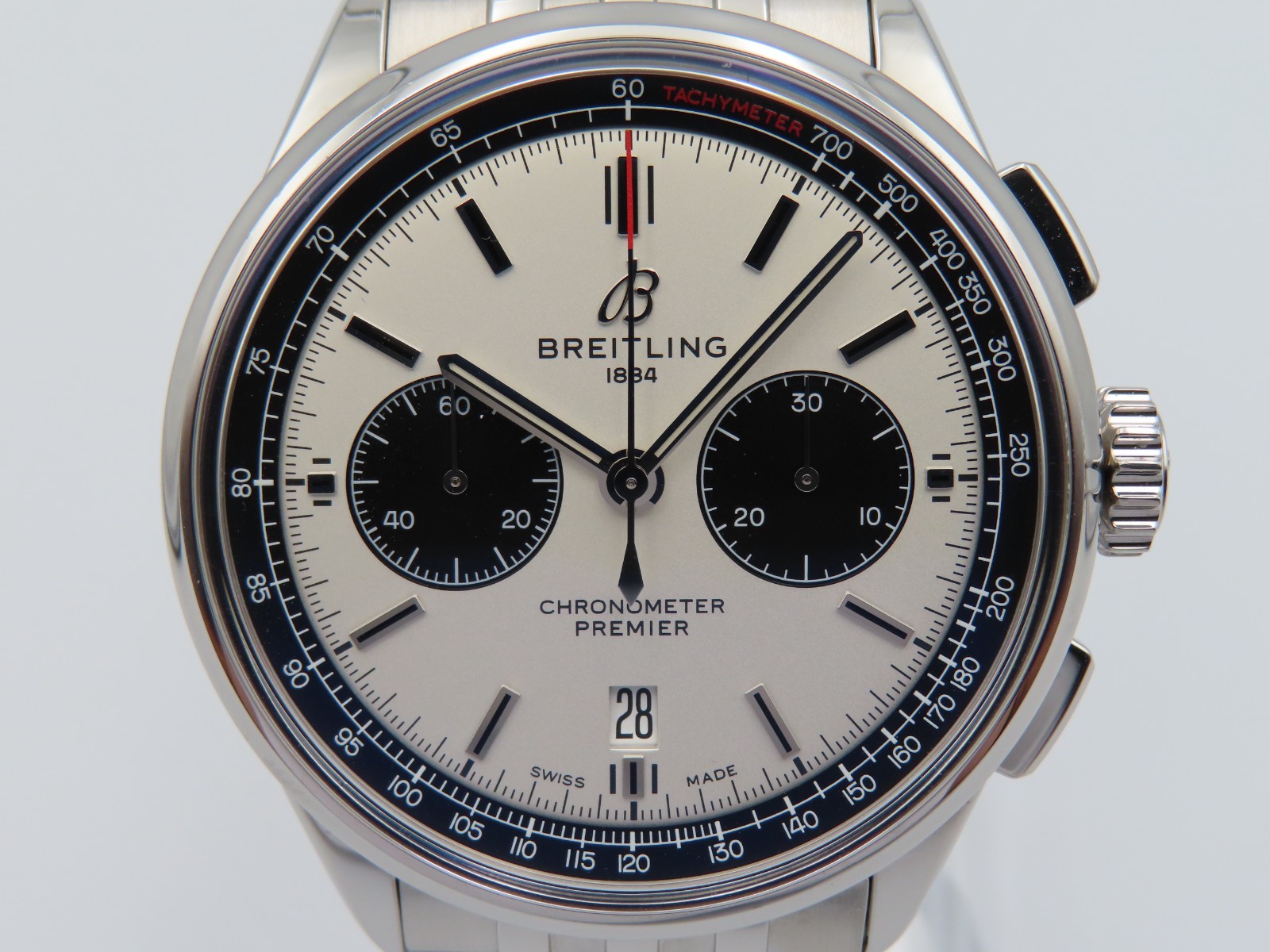 2019 Breitling Premier B01 Chronograph 42mm White Dial Men’s Wristwatch AB0118