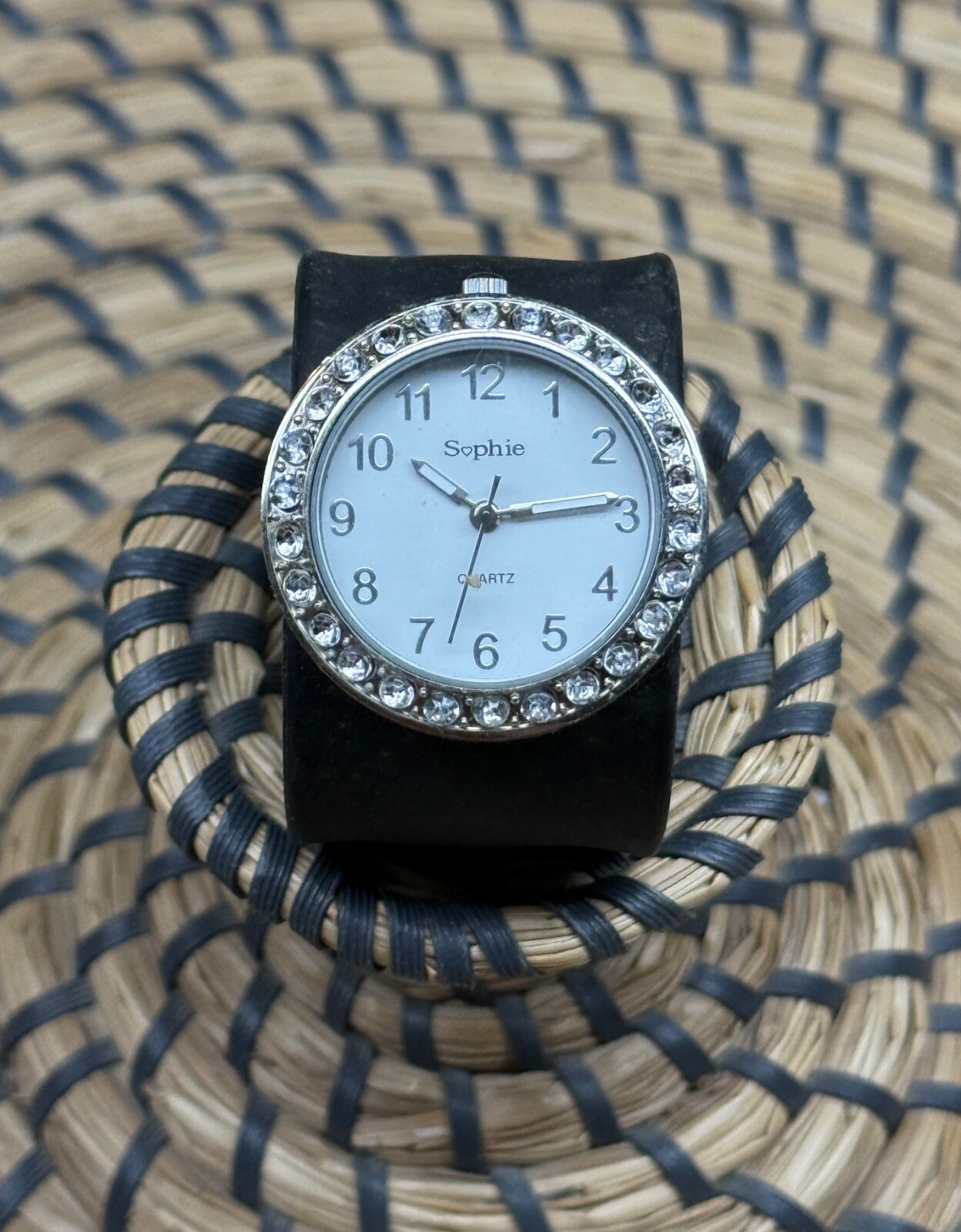 Women’s Sophie Wrapping Wristwatch Black Wrap Band Watch Quartz Ornate Rare READ