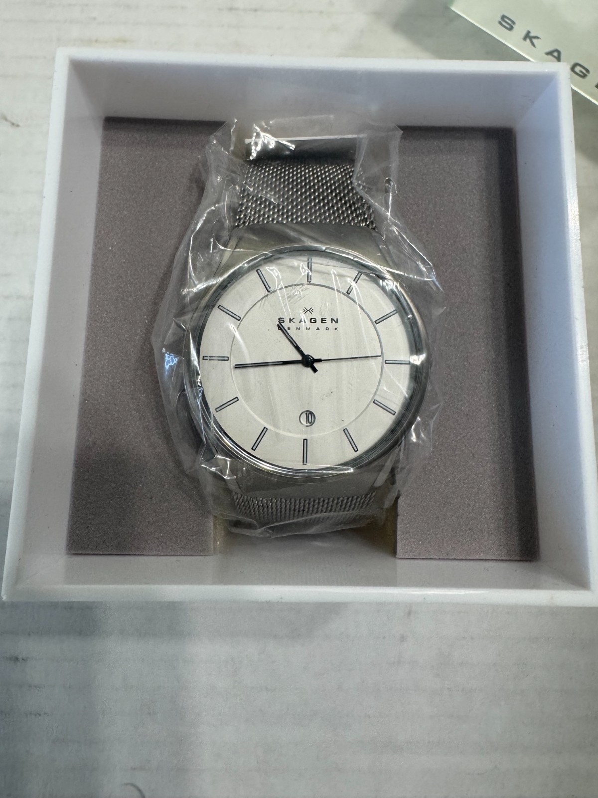 Skagen Denmark Titanium Date Slim Watch Model 956XLTTW New