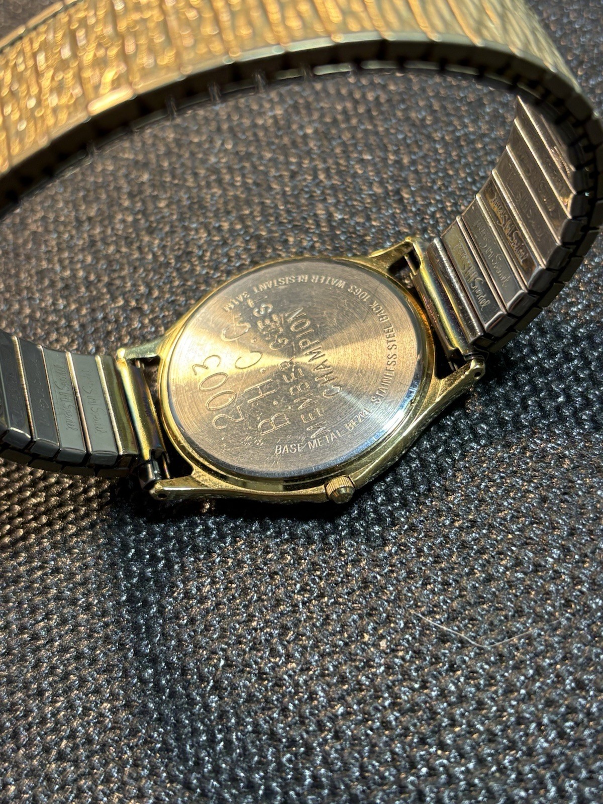 Vintage Belair Mens Quartz Watch 34mm Gold Tone Black Dial,Expandable Band