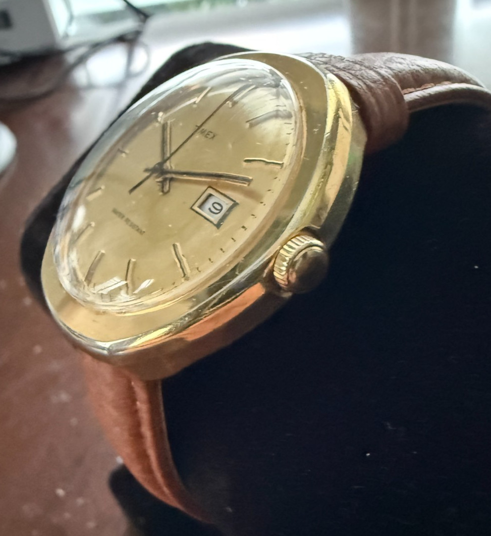 1977 Timex Marlin Calendar 2776002577 Manual Wind 38mm Working Vintage Watch