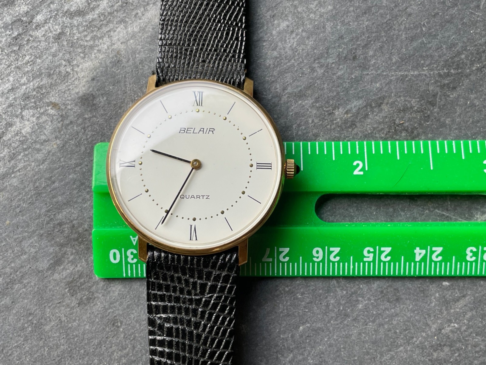 RUNS NOS Never Worn Vintage Belair Quartz Men’s Watch New Bat Classic Sleek Vtg