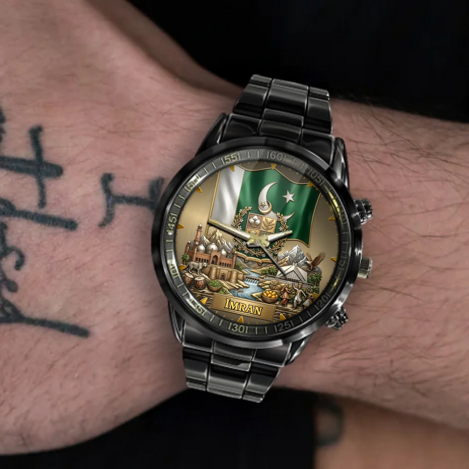 Personalized Pakistan Heritage Watch – Custom Name With Flag and National Emblem