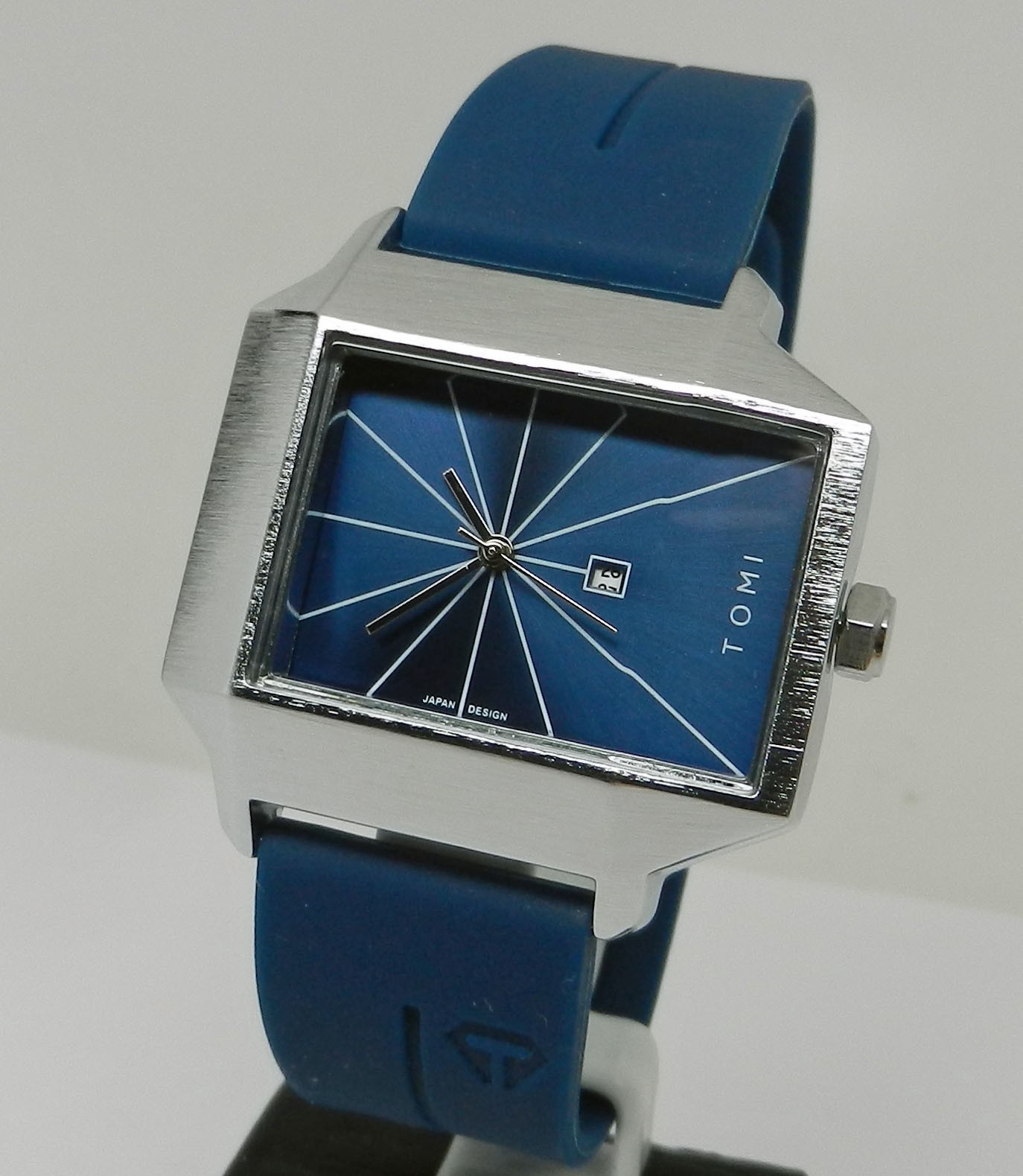 Men’s Remaster02 40mm Rectangular Blue Dial Brushed Finish Faceted Crystal Watch