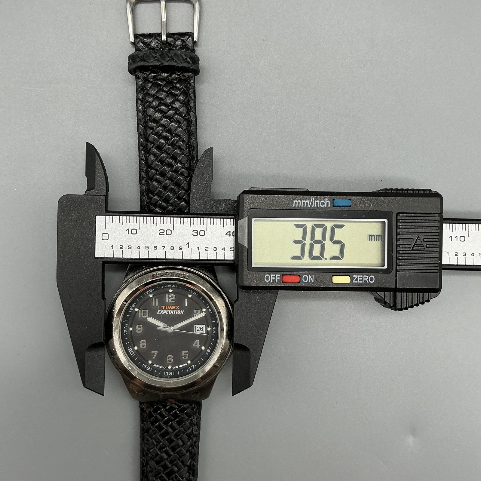 Timex Expedition Mens Watch 39mm Black Dial Date Indiglo Leather New Battery