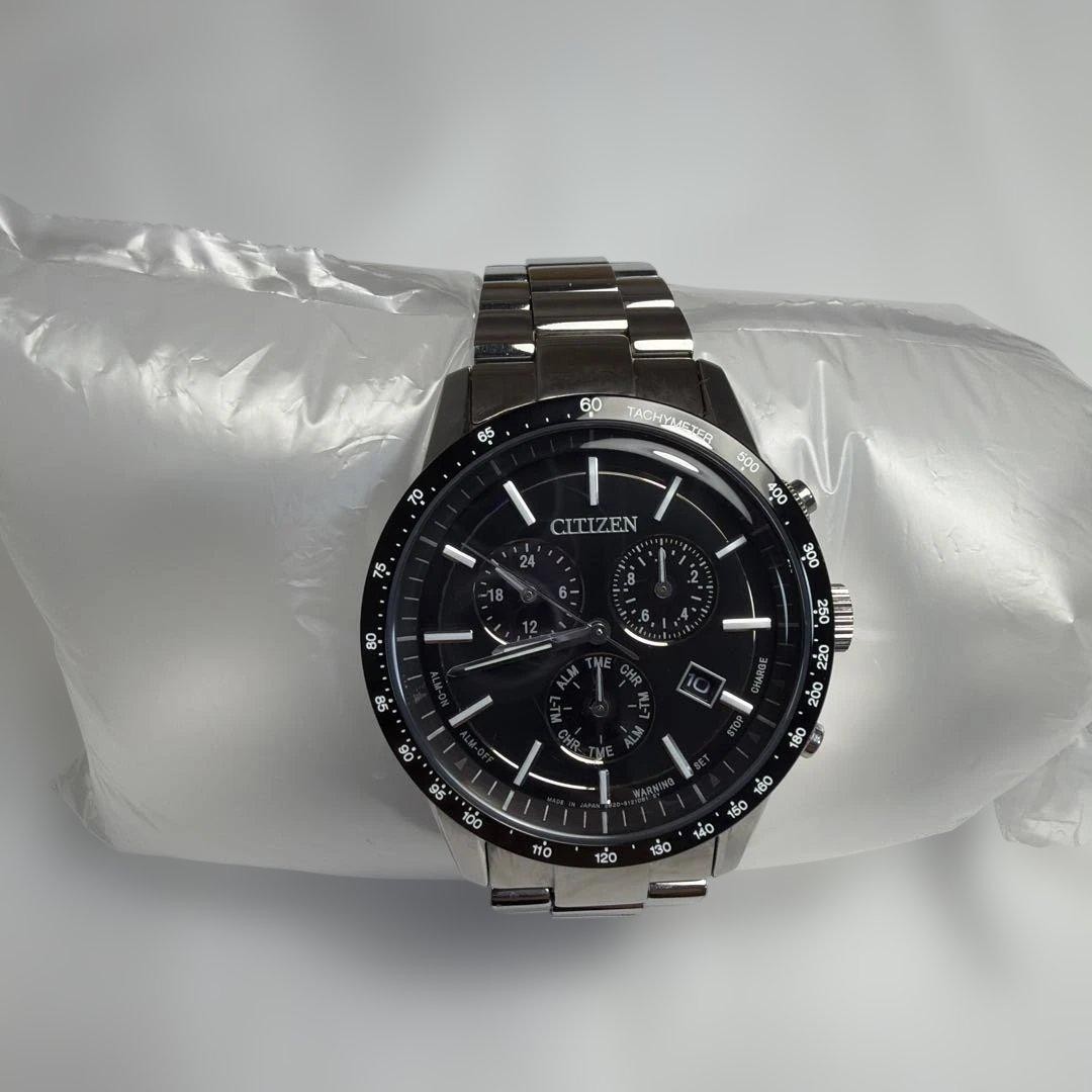 Citizen Eco-Drive E820 Solar Watch Silver Band Black Dial E820-S083460