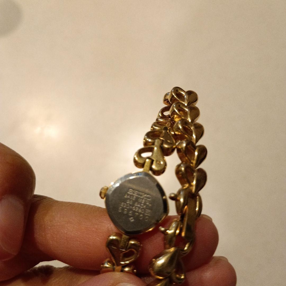 33 Gold Heart Link Quartz Watch