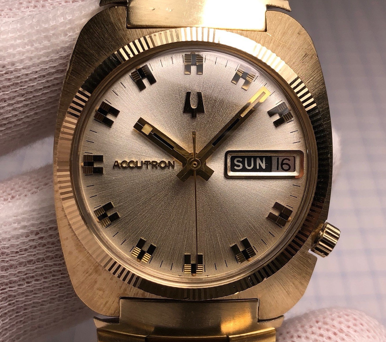 Vintage 1971 Bulova Accutron «AK» Day Date Tuning Fork 2182 Watch w/t Bracelet!