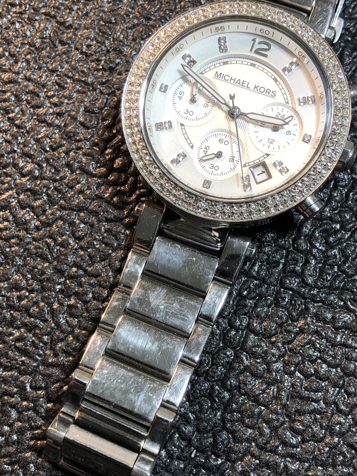Michael Kors Women’s Parker Watch MK5353 Silver Tone Runs Parts Or Repair