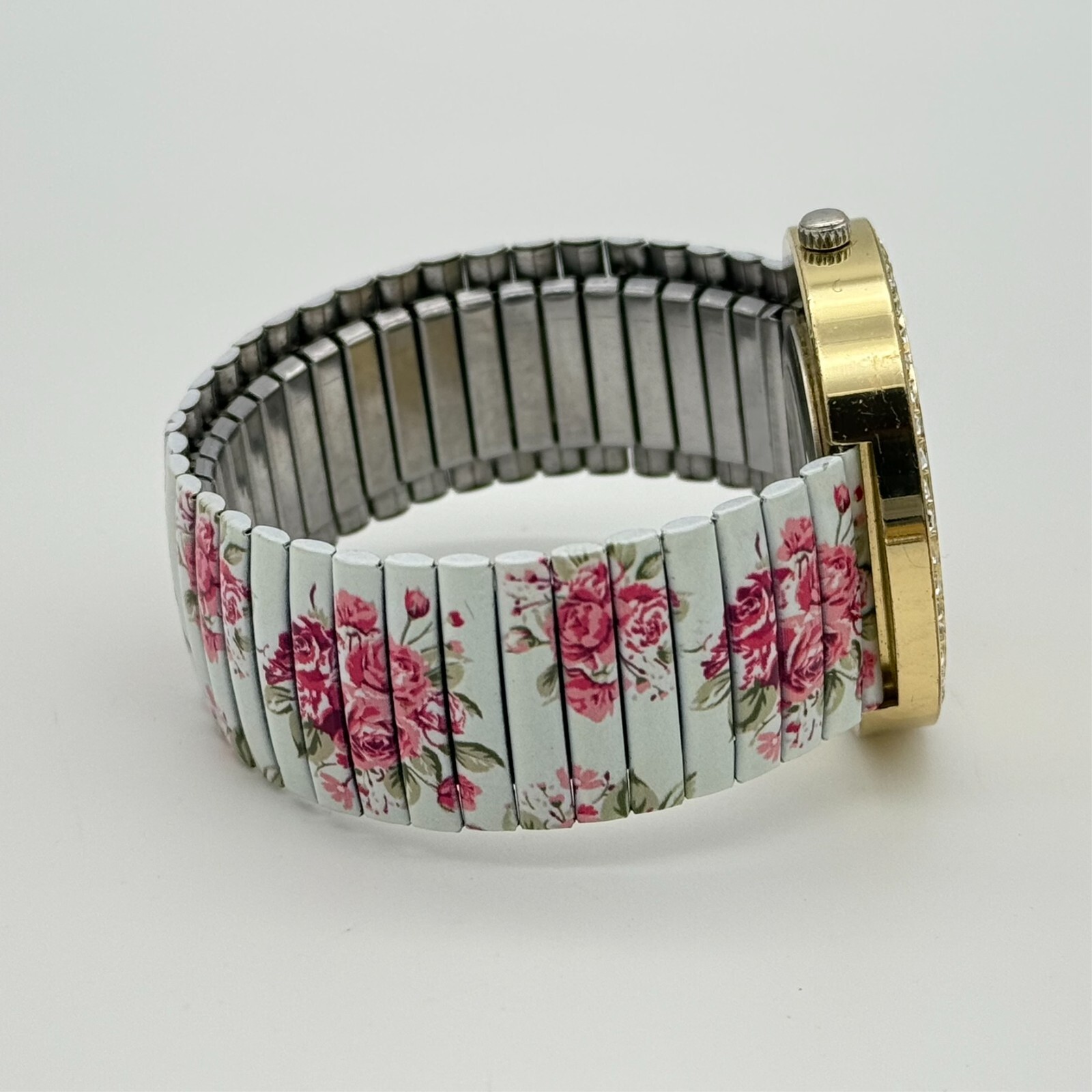 Women’s JESSICA CARLYLE Gold Tone, White/Pink Floral Flex Bracelet Watch, 38mm