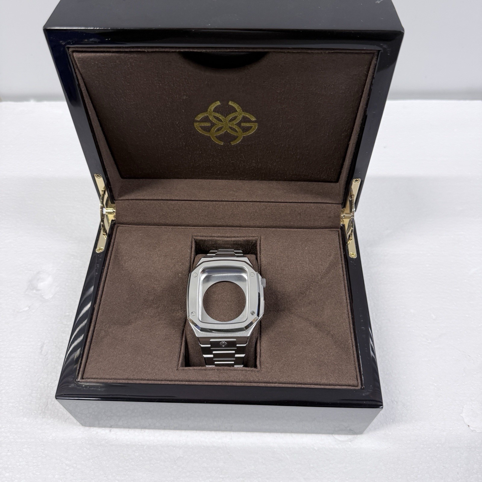 Golden Concept EV-44 Apple Watch Case Limited Edition 44mm Stainless Steel Silve