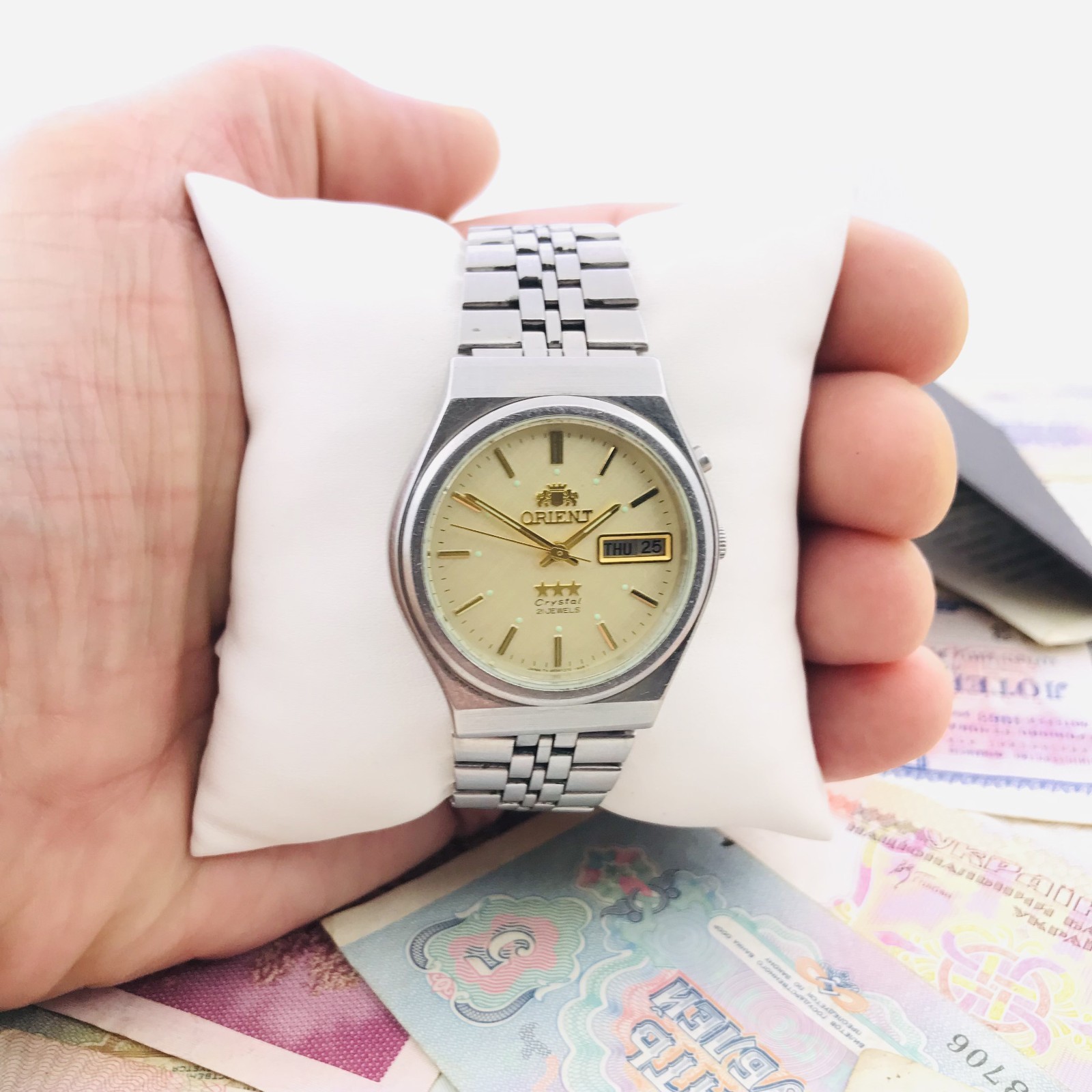 Orient Watch Crystal 3 Stars 21 Jewels Automatic Ivory Dial Vintage 1980s Japan