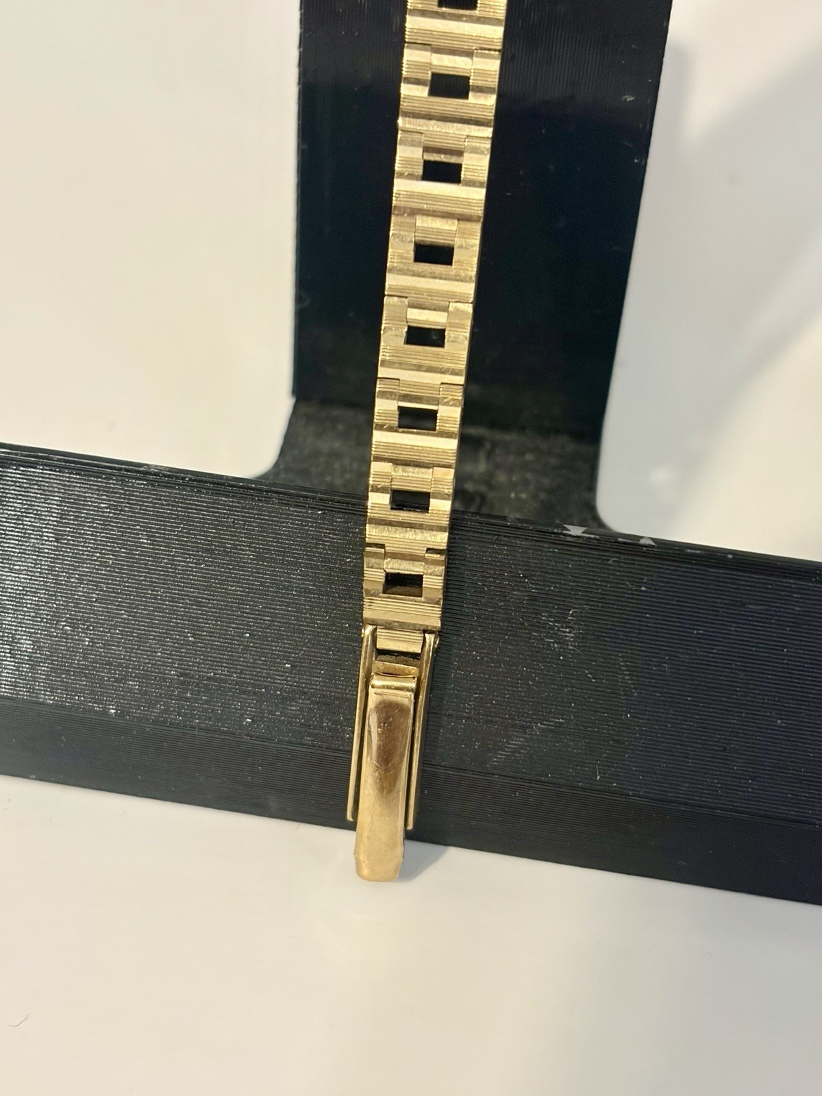 VTG Baylor Watch Women 15mm Gold Tone Rectangle 17 Jewels Manual Wind
