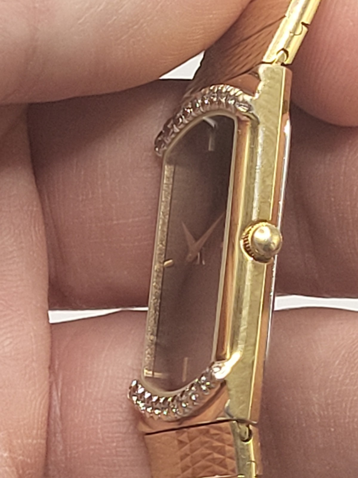 [N. MINT] Vintage BALLY’S LAS VEGAS by BULOVA Swiss Unisex DIAMONDS Watch