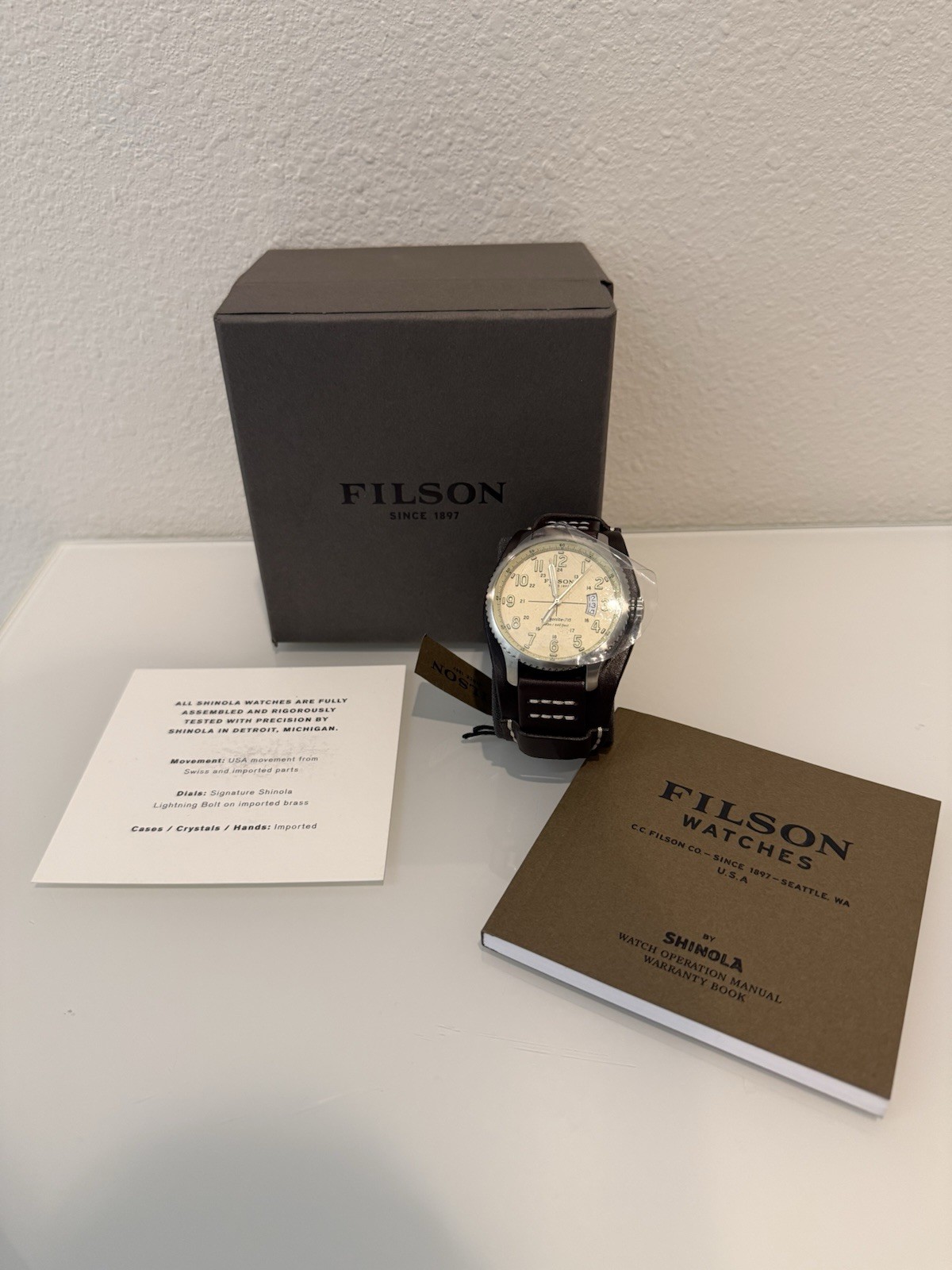 Filson Argonite-715 Quartz Watch Beige Dial Leather Strap Box Manual