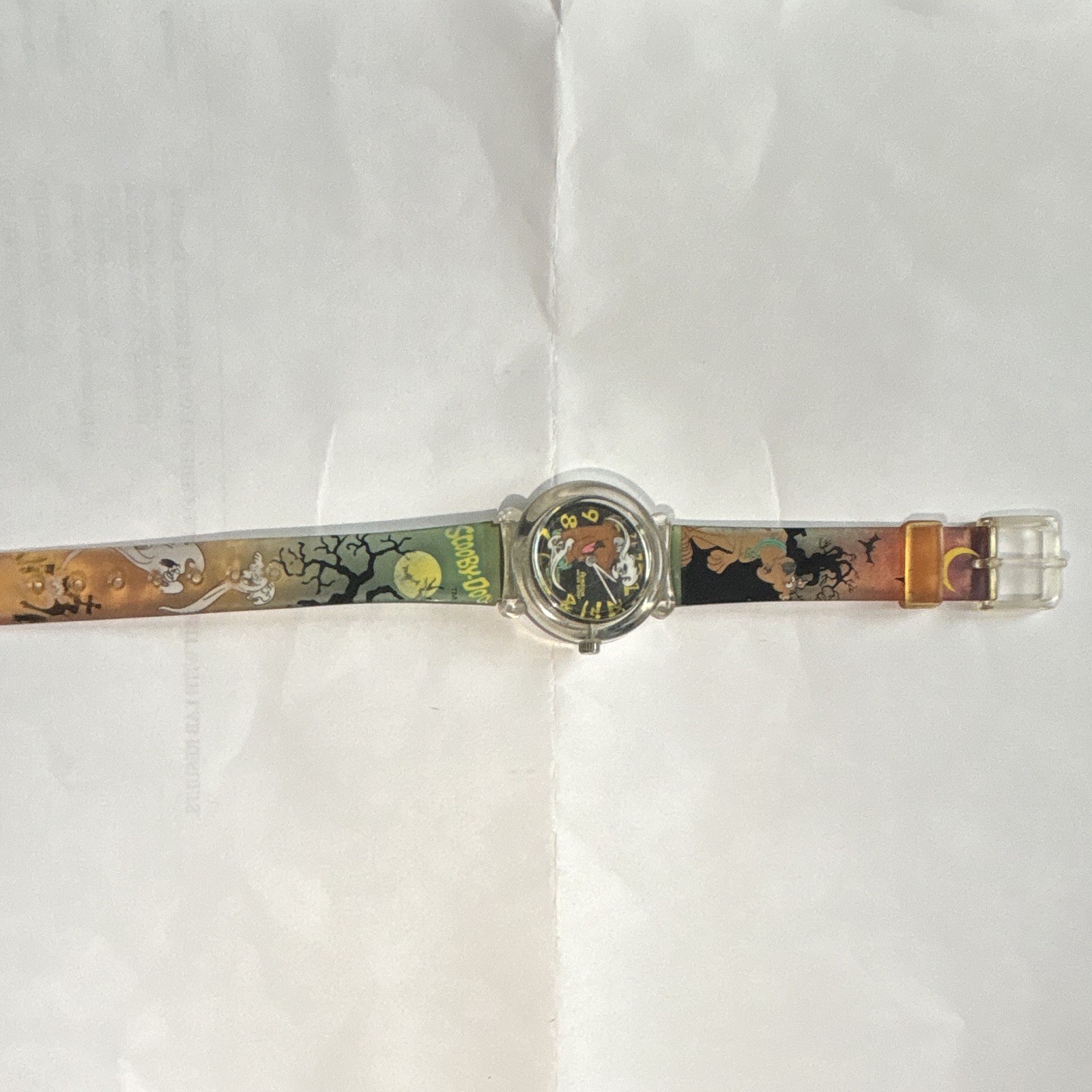 Scooby-Doo Kids Quartz Analog Wristwatch, Multicolor Plastic Strap, Clear Case