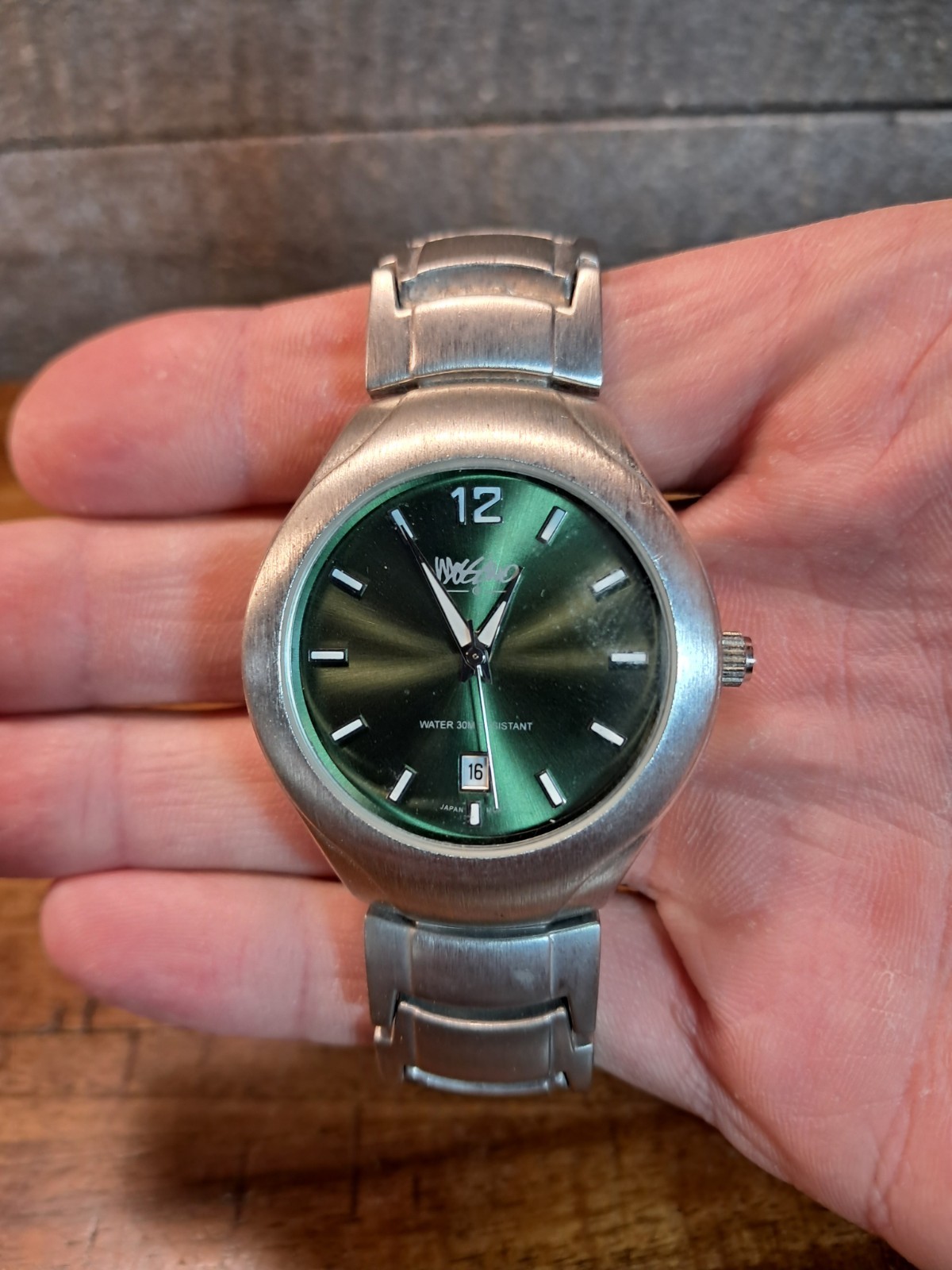 Mossimo Men’s Watch 38MM Green Dial Date Gray Bracelet Band 8″ Needs Battery