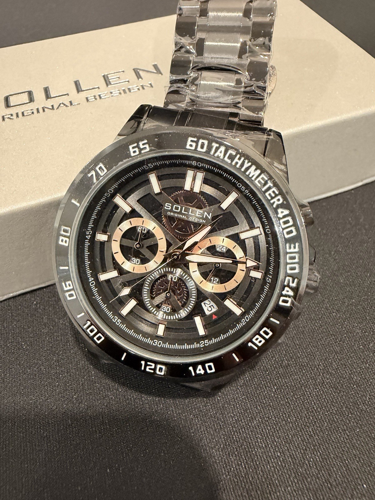 Sollen Original Design Men’s Quartz Chronograph Tachymeter Date Black 44mm Box