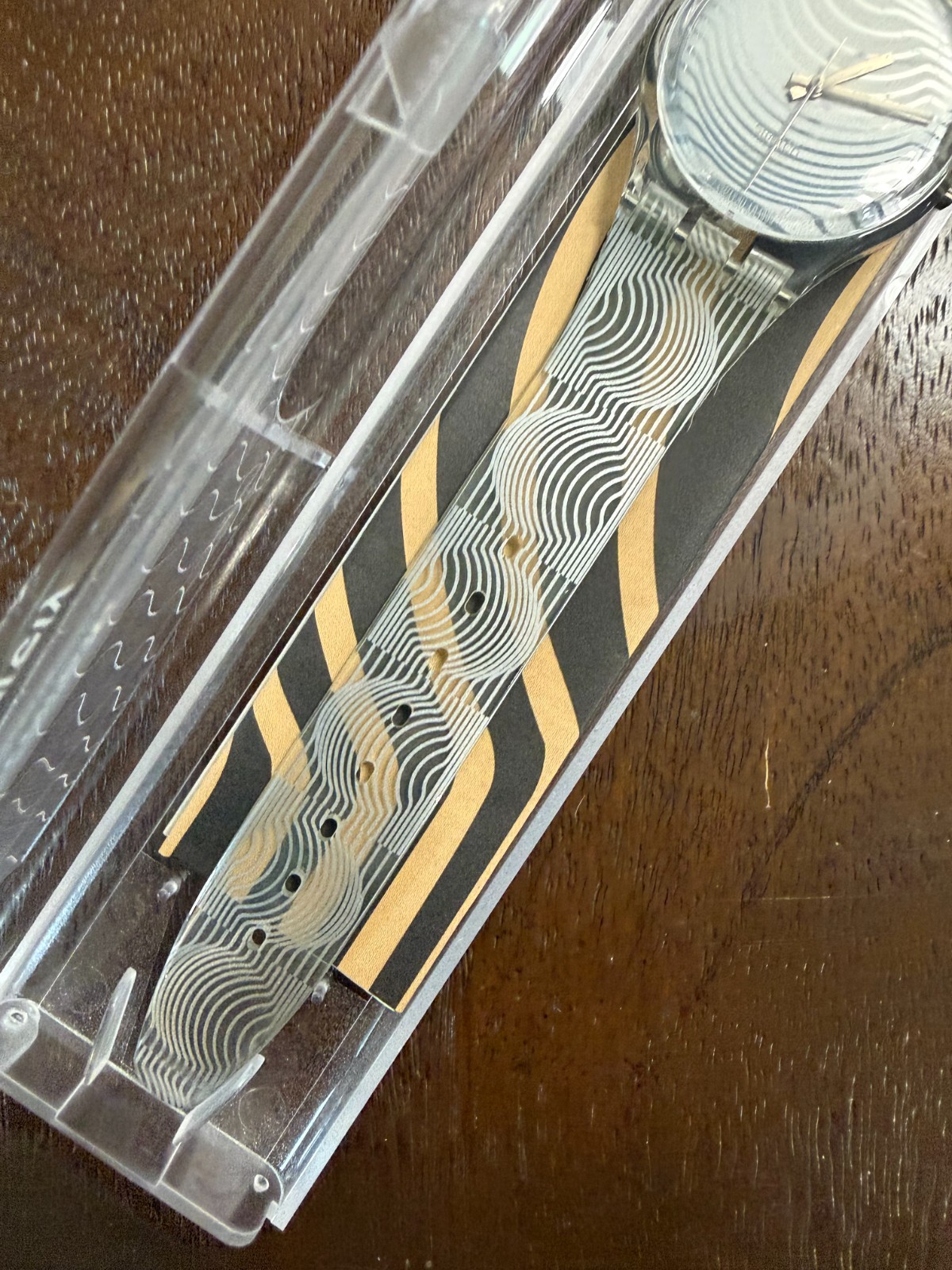 1996 Swatch Keret GK231 NOS Victor Vasarely Artist Op Art Gent 34mm Working