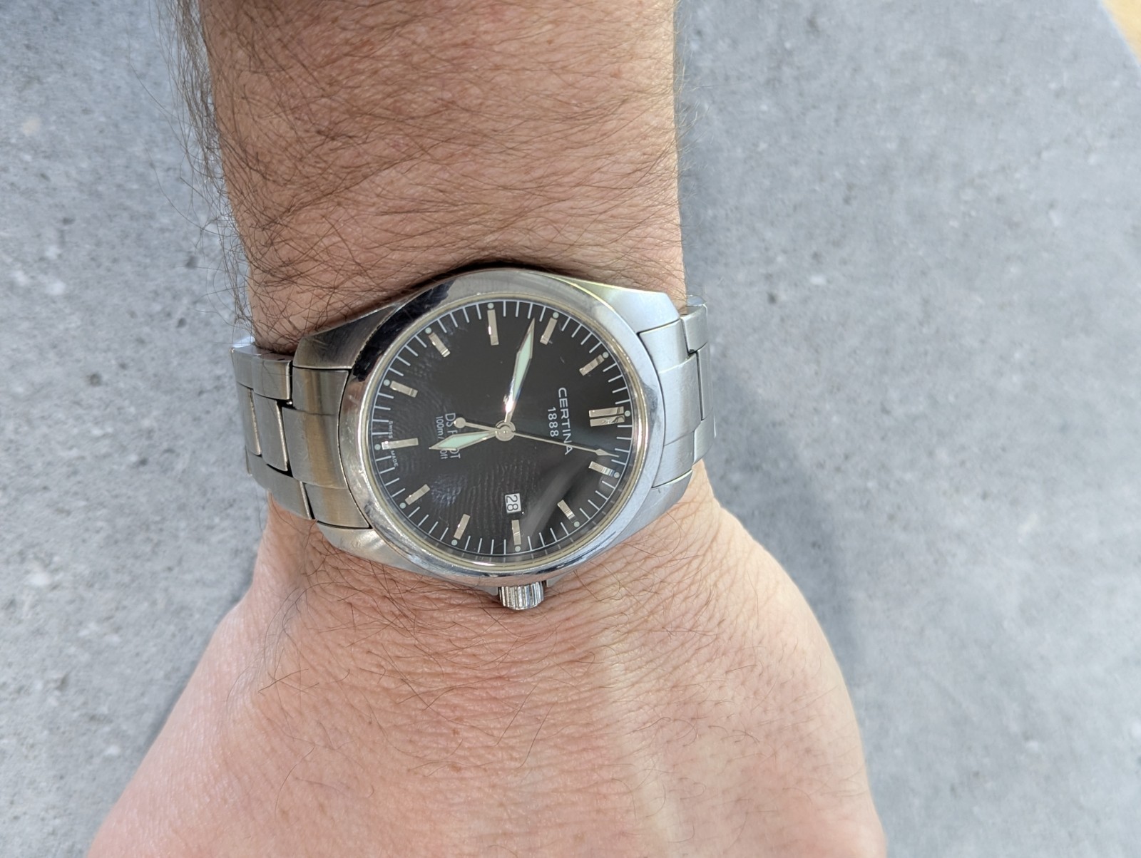 Vintage Certina 1888 DS Pilot 100m/330 ft Swiss Made Watch