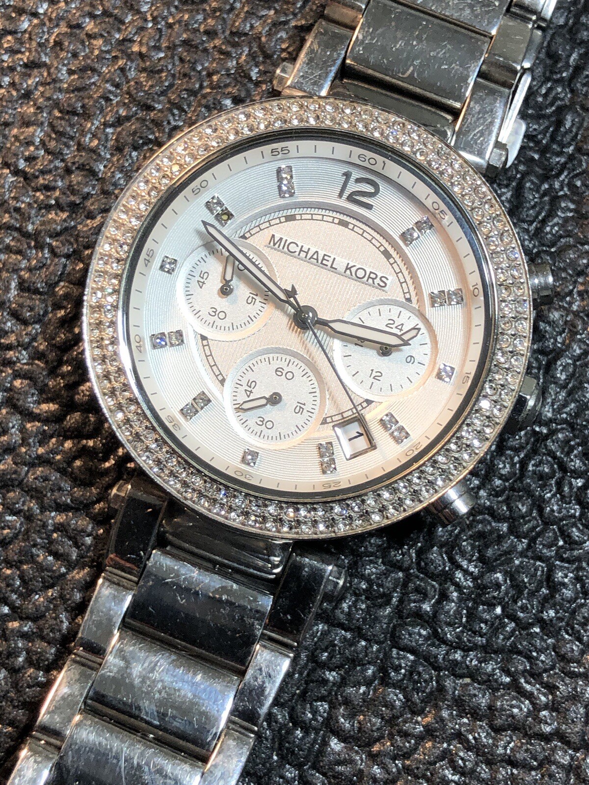 Michael Kors Women’s Parker Watch MK5353 Silver Tone Runs Parts Or Repair