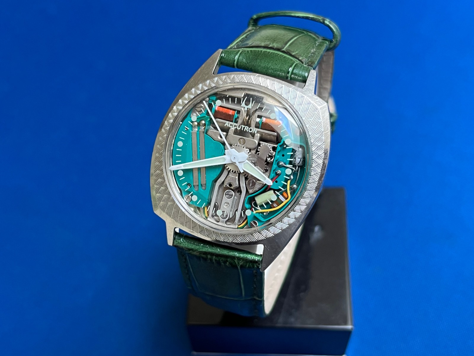 Vintage 1966 Bulova Accutron 214 Stainless M6 Spaceview Asymmetrical – Running