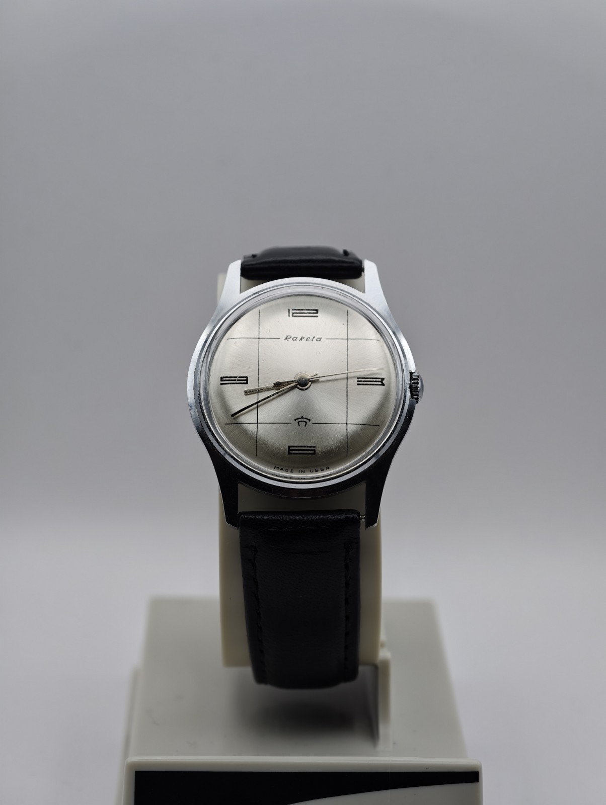 Raketa Baltika Vintage Mechanical Watch with Grid Dial and Leather Strap