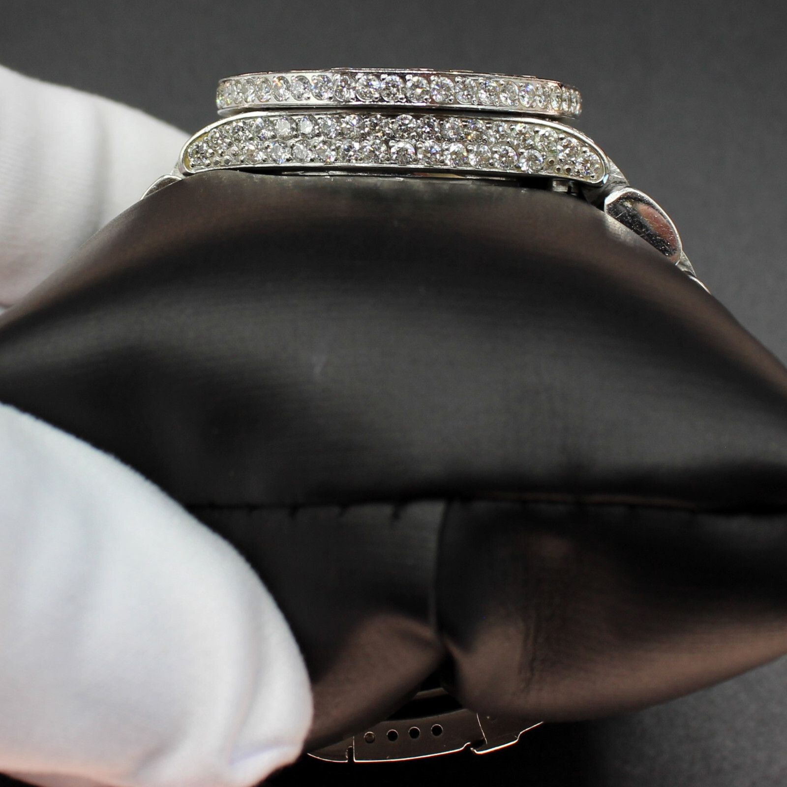 21 CARAT BUST DOWN BREITLING STARLINER WHITE MOTHER OF PEARL DIAL DIAMOND WATCH!