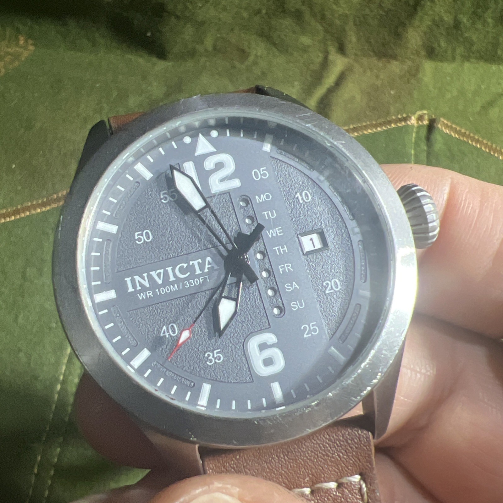 I FORCE Invicta 22182 Men Watch gray Face W/ original Leather Band/Day date RUNS