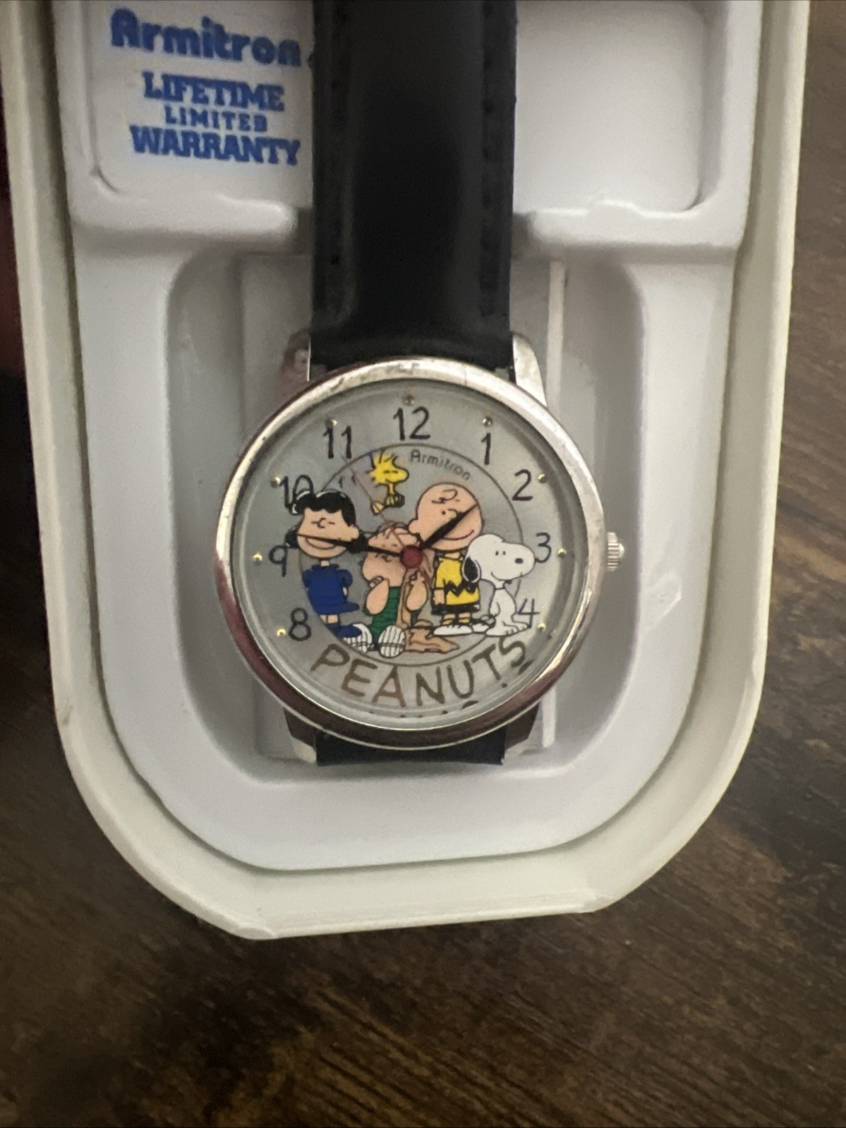 Armitron Peanuts Snoopy, Lucy, Linus, Woodstock, Charlie Brown Watch Rare Works