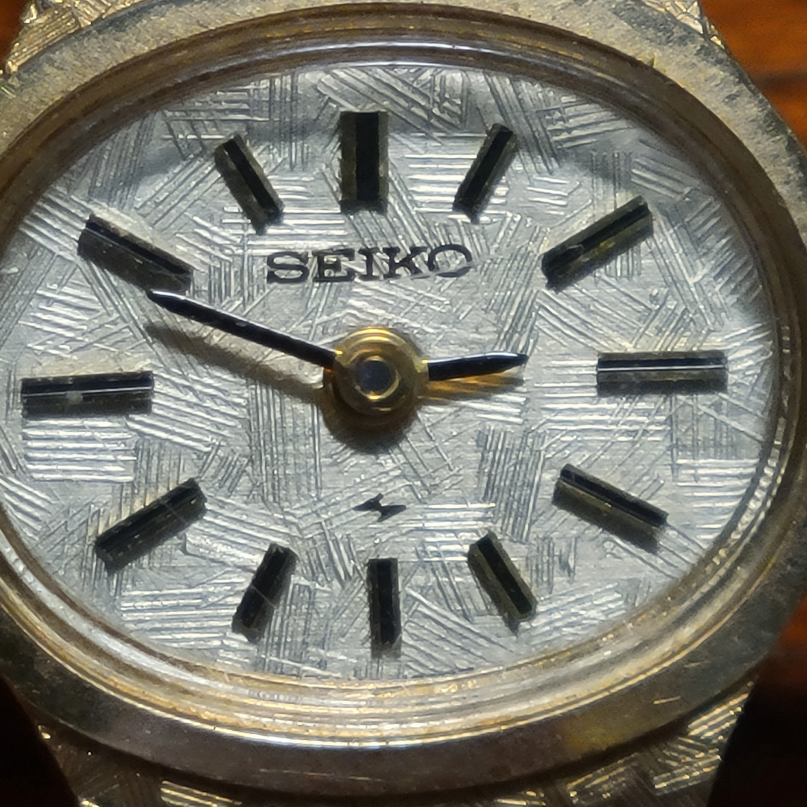 Vtg Seiko Ladies Gold Tone Mechanical 17 Jewel Watch 11-7619
