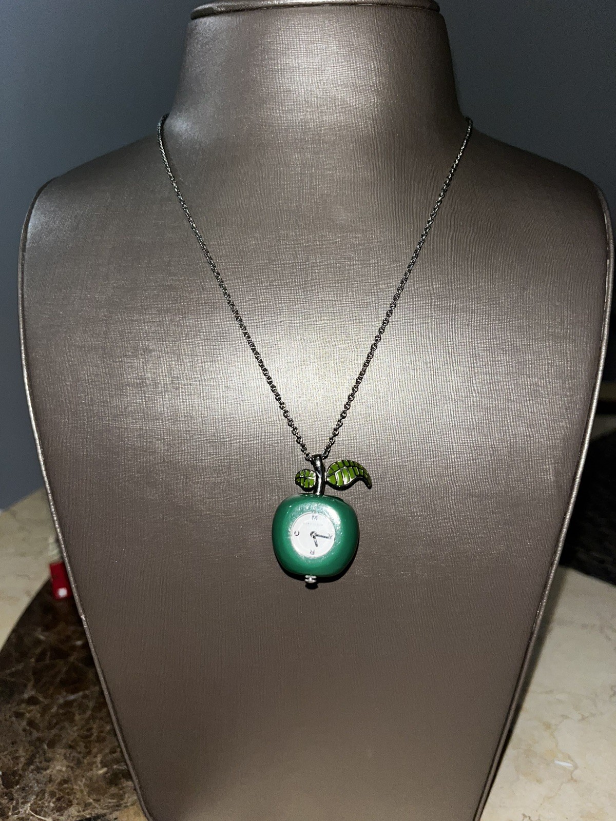 Mark Jacobs Green Apple Necklace Watch.. 🍏.