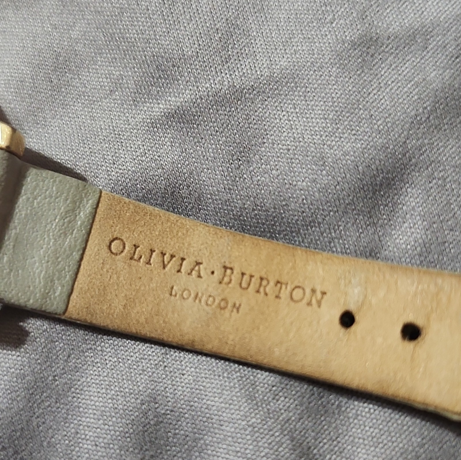 Olivia Burton London Quartz Gold Tone White Dial Gray Leather Strap NEW BATTERY