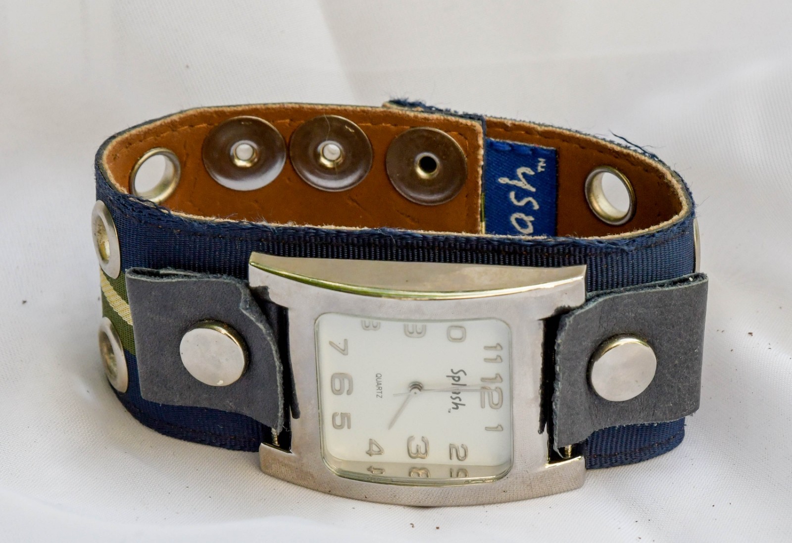 Vintage Splash watch with thick blue, green and cream band – WORKS