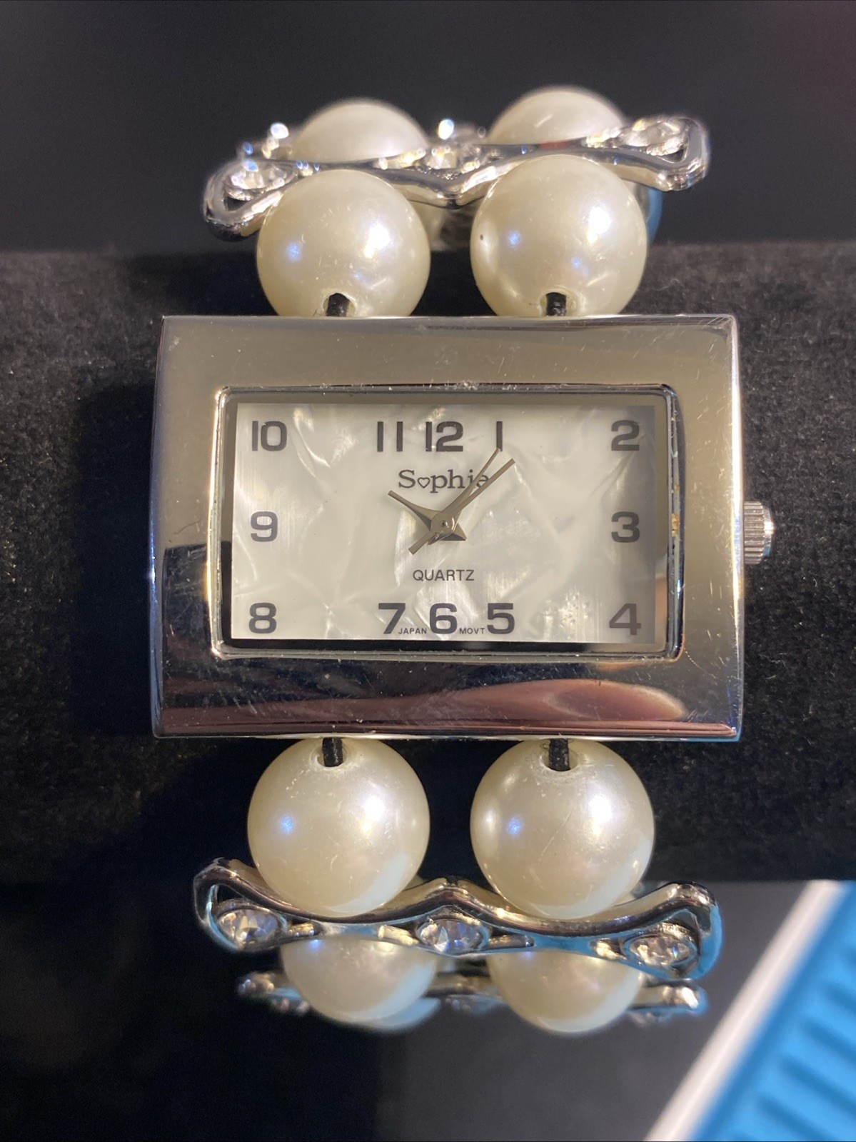Sophie Pearl Stretch Band Watch Rhinestone Silver Tone Quartz Dress New Battery