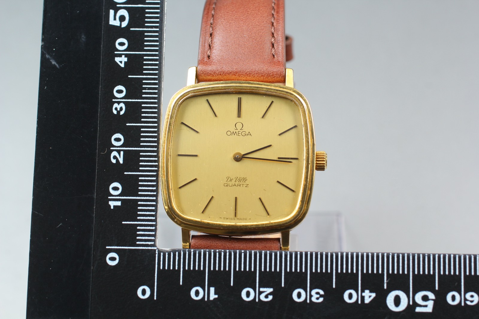 Vintage 1980s Omega De Ville Quartz Gold Dial Cushion Ref.191.0045 [Near Mint]