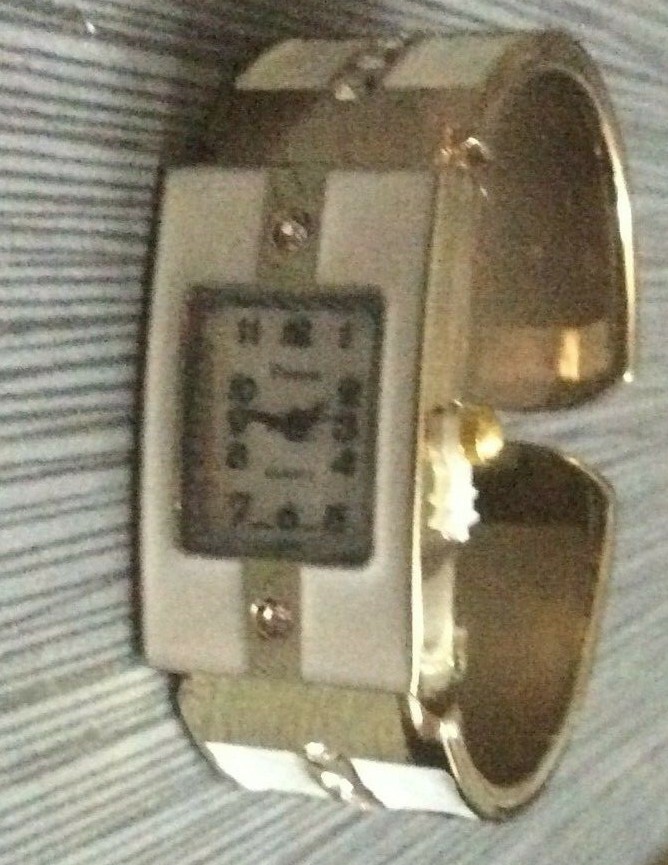 Finesse Women’s Crystal Gold & White Bangle Watch Rectangle Pearl Dial New Style